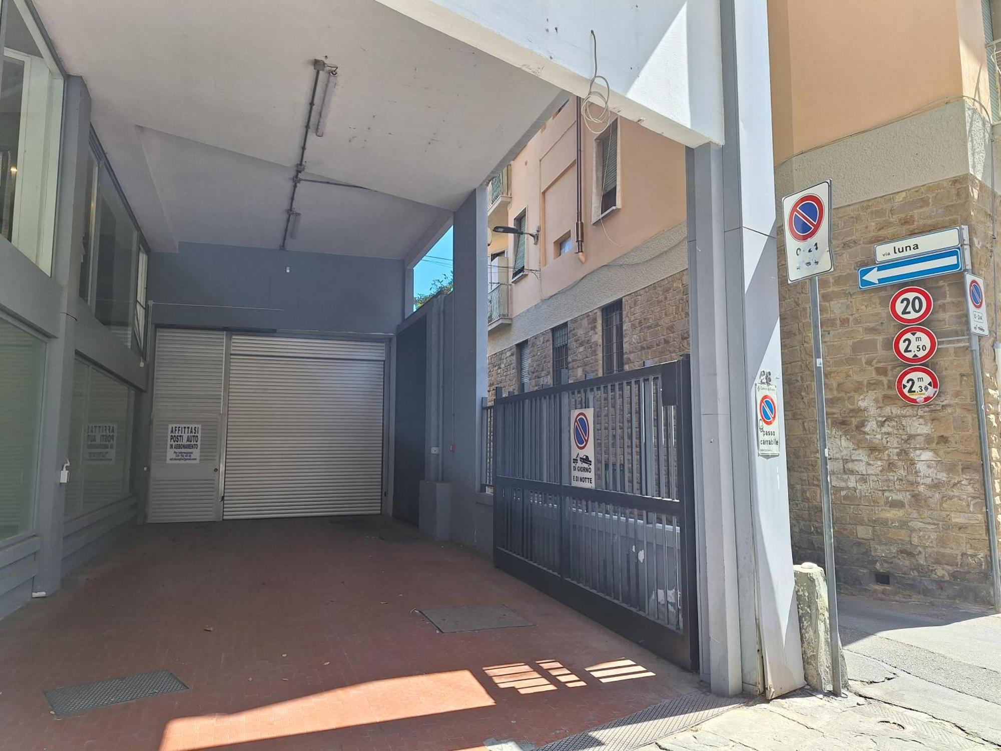 Flat Moon Over Florence, Terrace, Free Parking, Glutenfree Area Appartamento